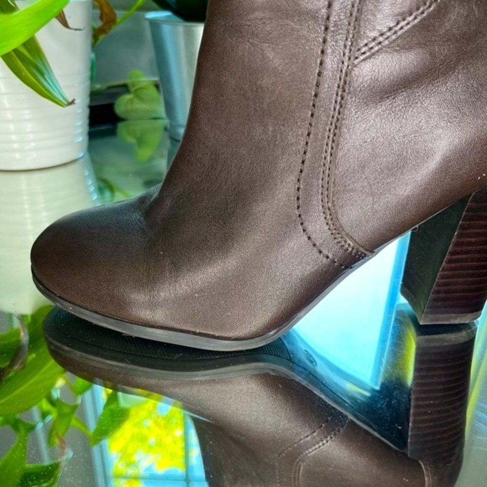 Marc Fisher Dark Brown Leather Ankle Boot With Buckle Kattie 3 Inch Heel Size 7M - Picture 10 of 16